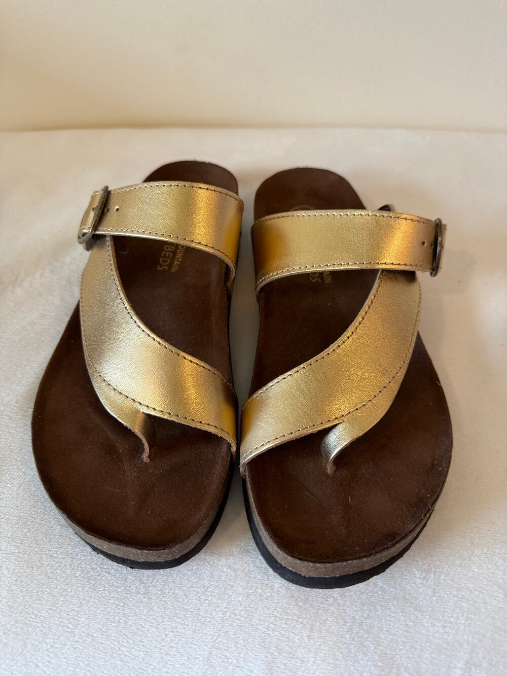 White Mountain Footbeds Carly Metallic Gold Toe Ring Leather Sandals Women Boho